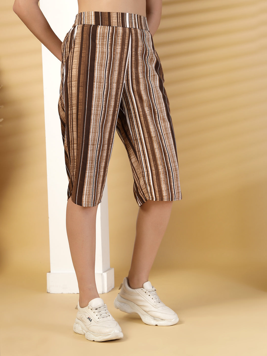 Women’s Striped Relaxed Fit Mid-Rise Capris