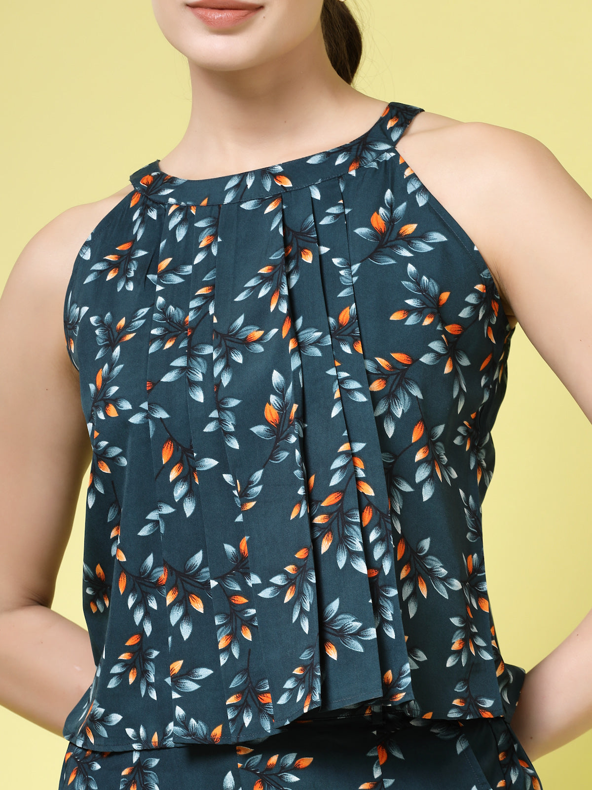 Women’s Printed Halter Sleeveless Neck Top & Palazzo