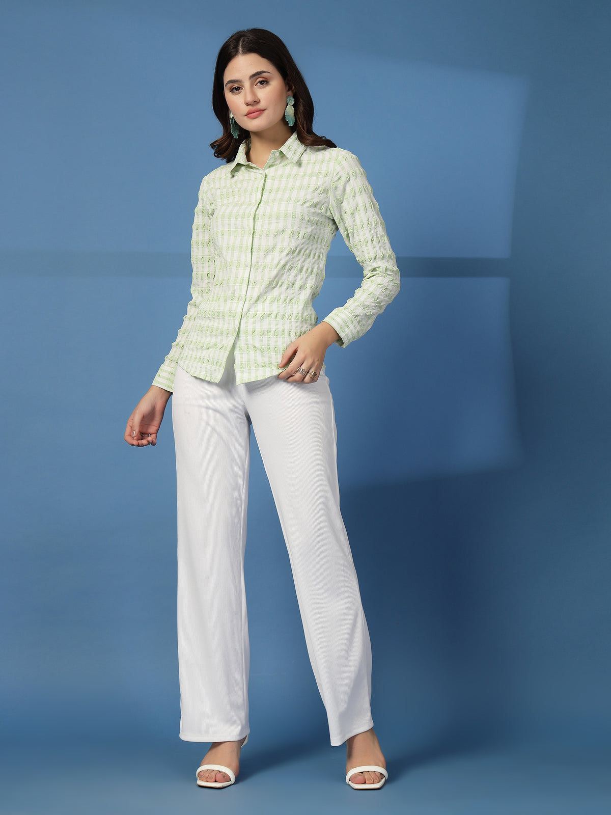 Women’s Checked Spread Collar Comfort Relaxed Fit Seersucker Shirt