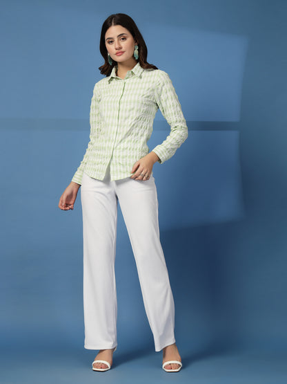 Women’s Checked Spread Collar Comfort Relaxed Fit Seersucker Shirt