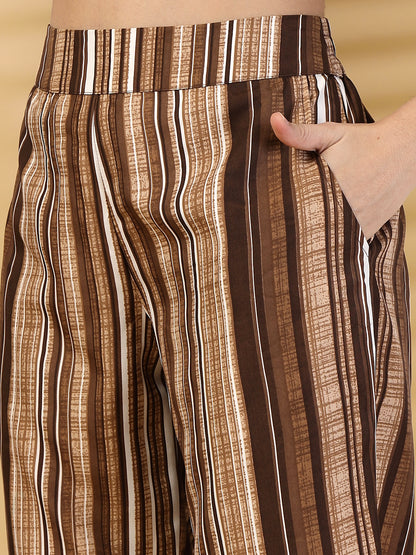 Women’s Striped Relaxed Fit Mid-Rise Capris
