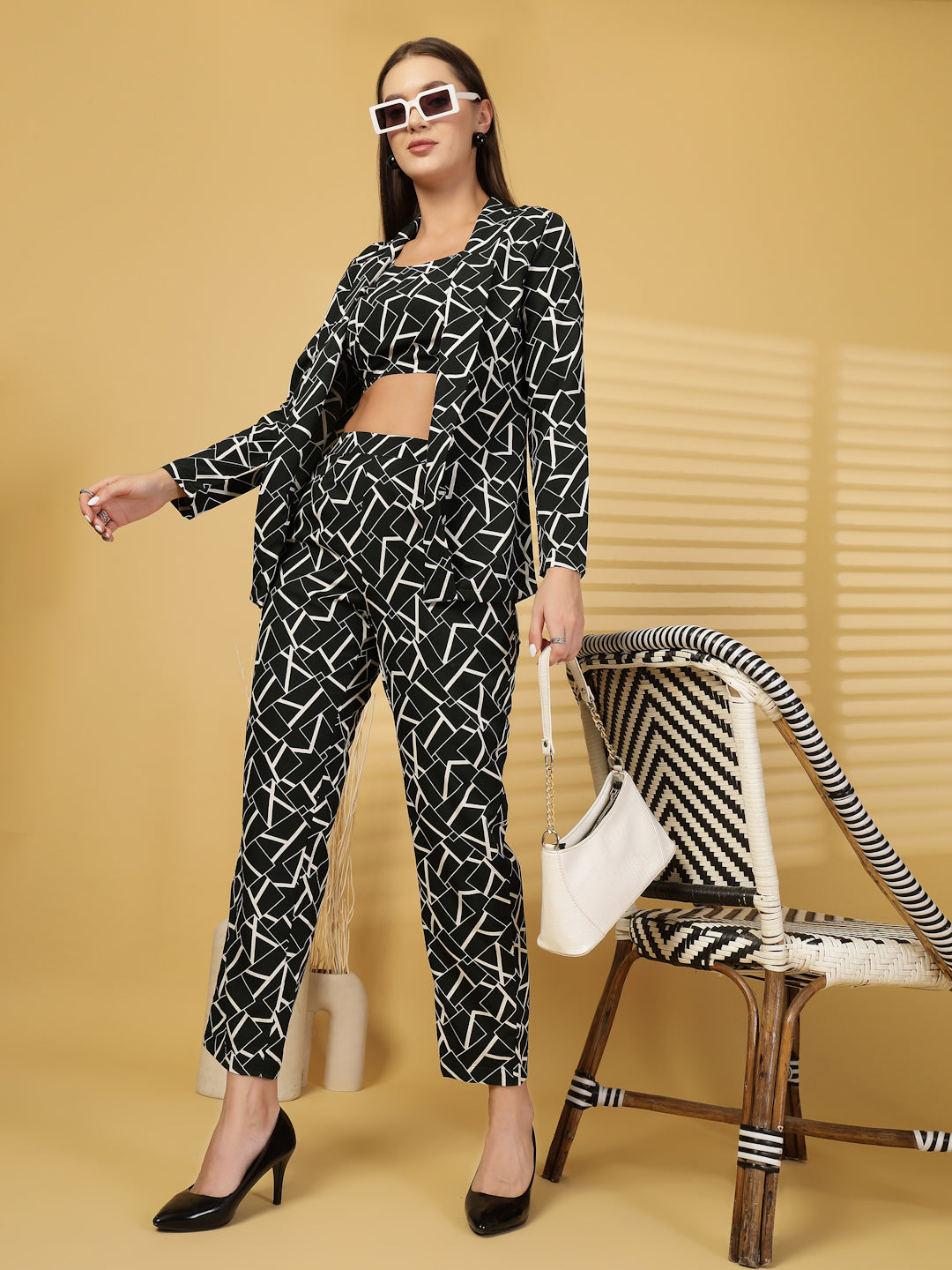 Women’s Geometric Printed Comfort-Fit Pure Cotton Top & Trousers With Shrug
