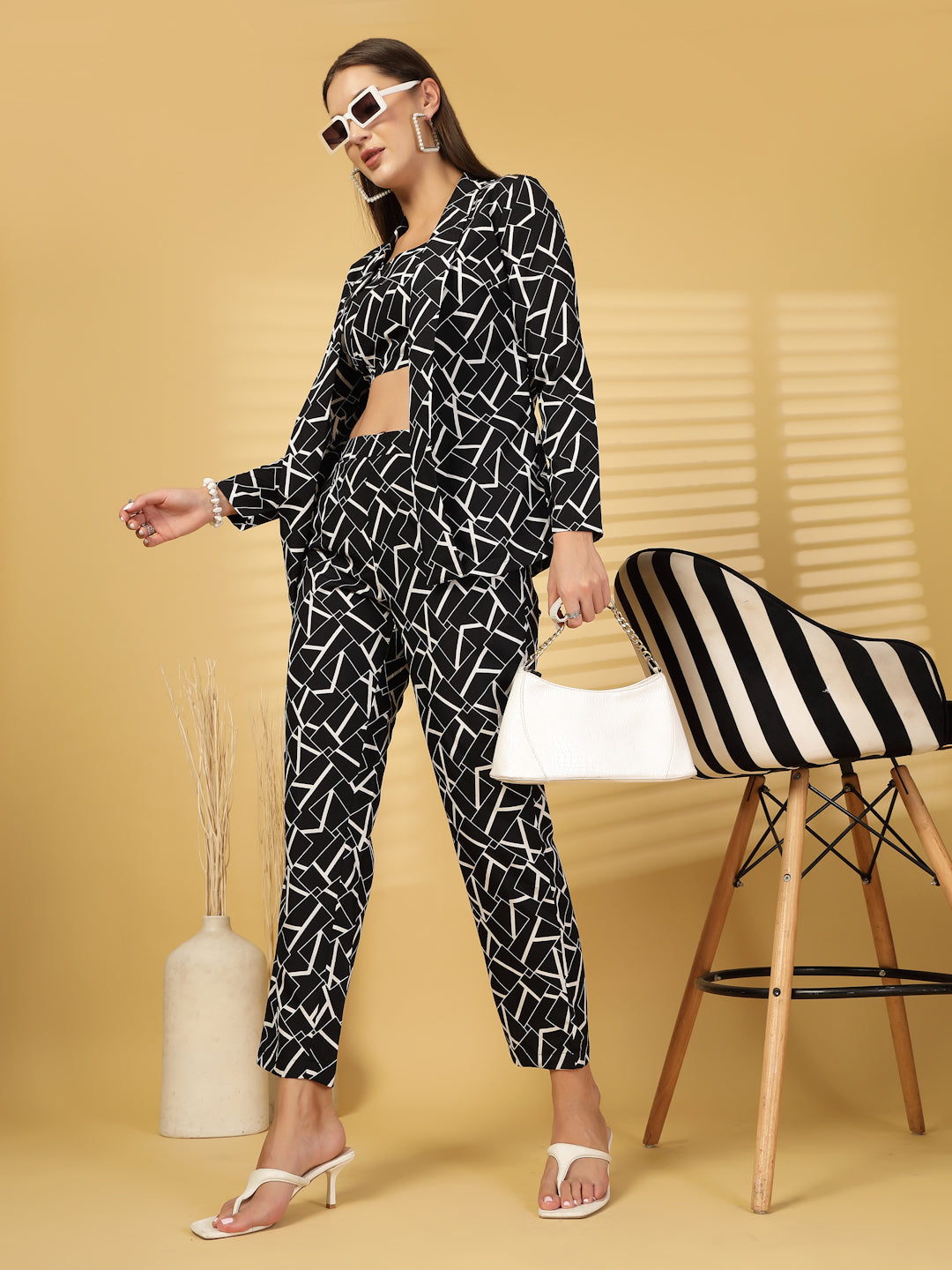 Women’s Geometric Printed Comfort-Fit Pure Cotton Top & Trousers With Shrug