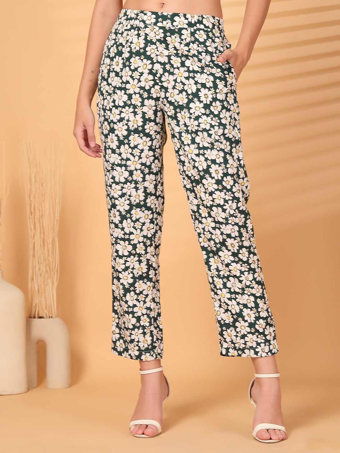Being Naughty Women Floral Printed Straight Palazzos